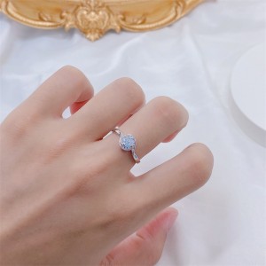 Curved Band Silver Ring with Zircons
